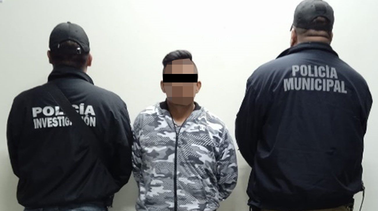 En trabajo coordinado, aprehenden en Apizaco a dos masculinos por robo